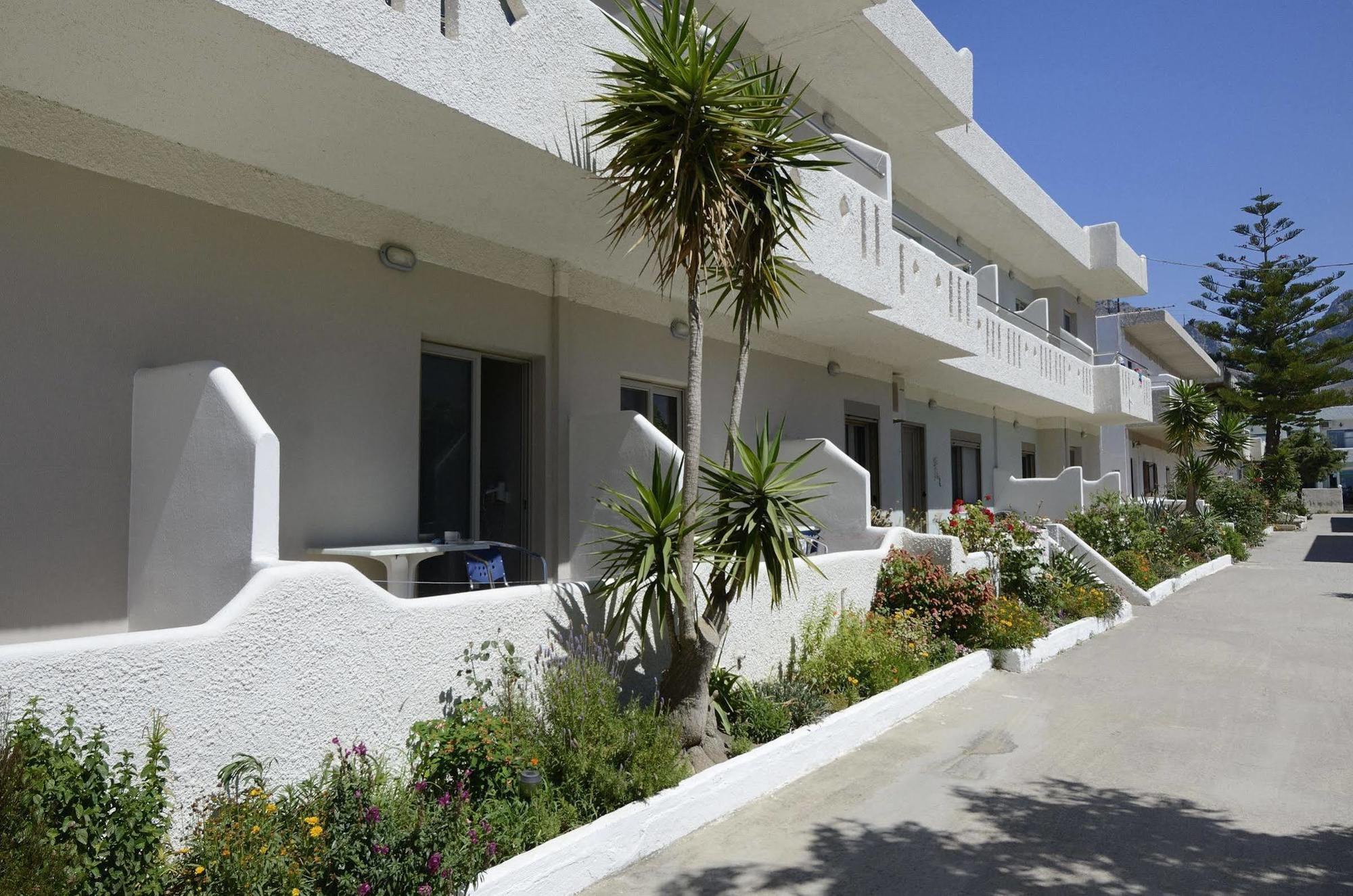 Costas & Chrysoula Aparthotel Plakias Exteriör bild
