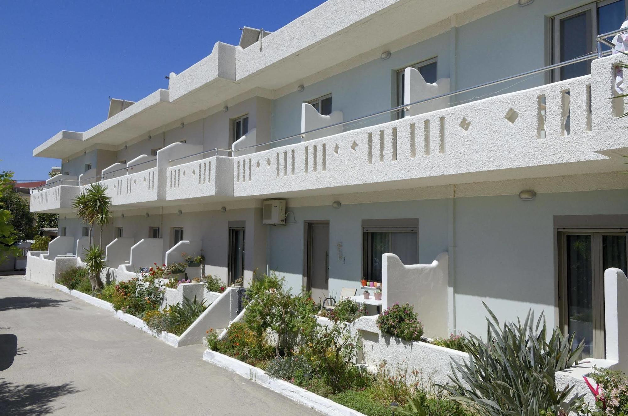 Costas & Chrysoula Aparthotel Plakias Exteriör bild